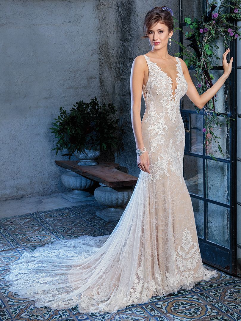 Seven Unique Lace Wedding Dresses by Amare Couture / Blog / Amare ...