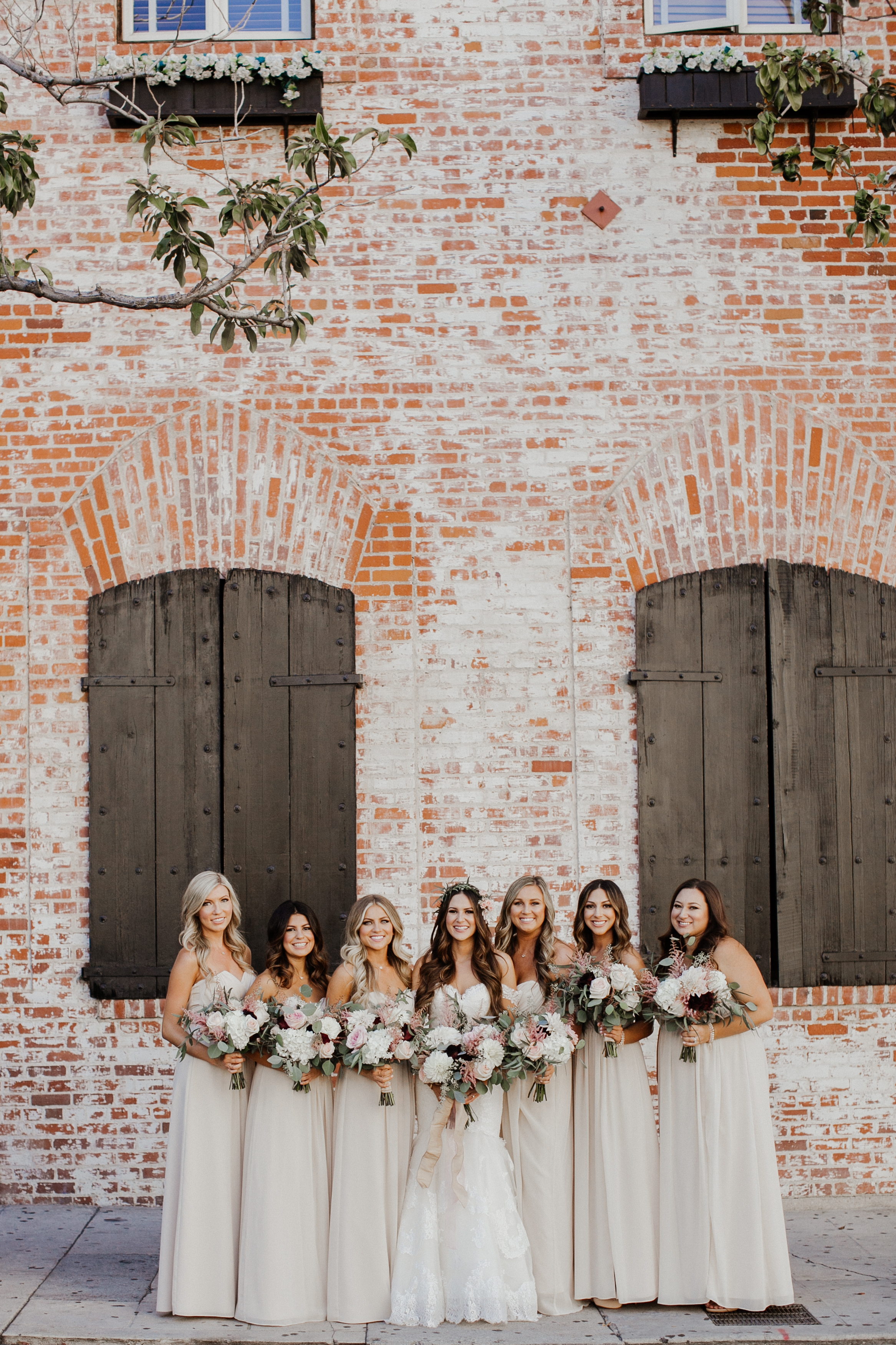 bridesmaids in blush gold and beige ideas